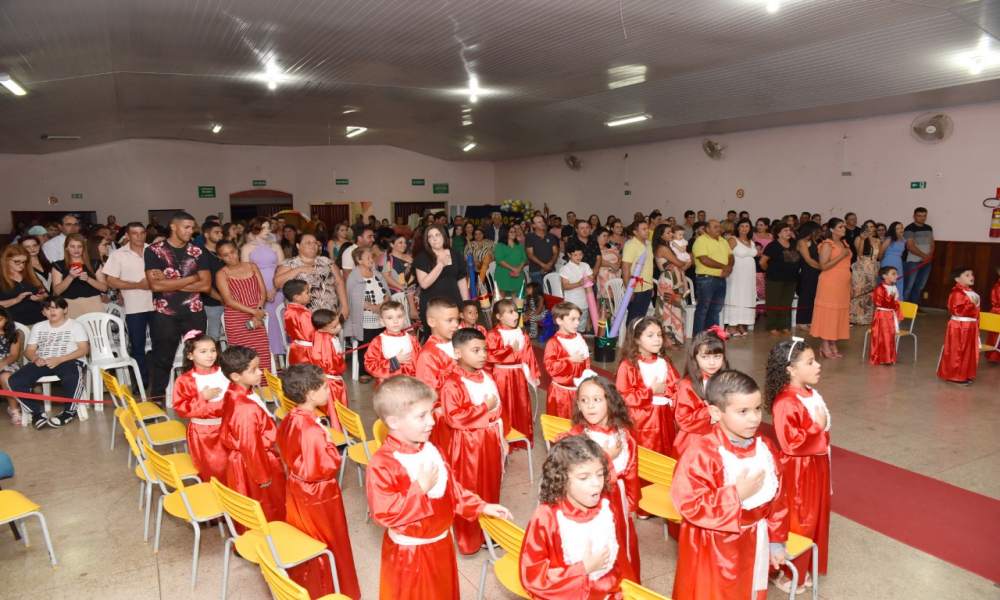 FORMATURA DOS ALUNOS DO PRÉ ESCOLAR DAS ESCOLAS MUNICIPAIS