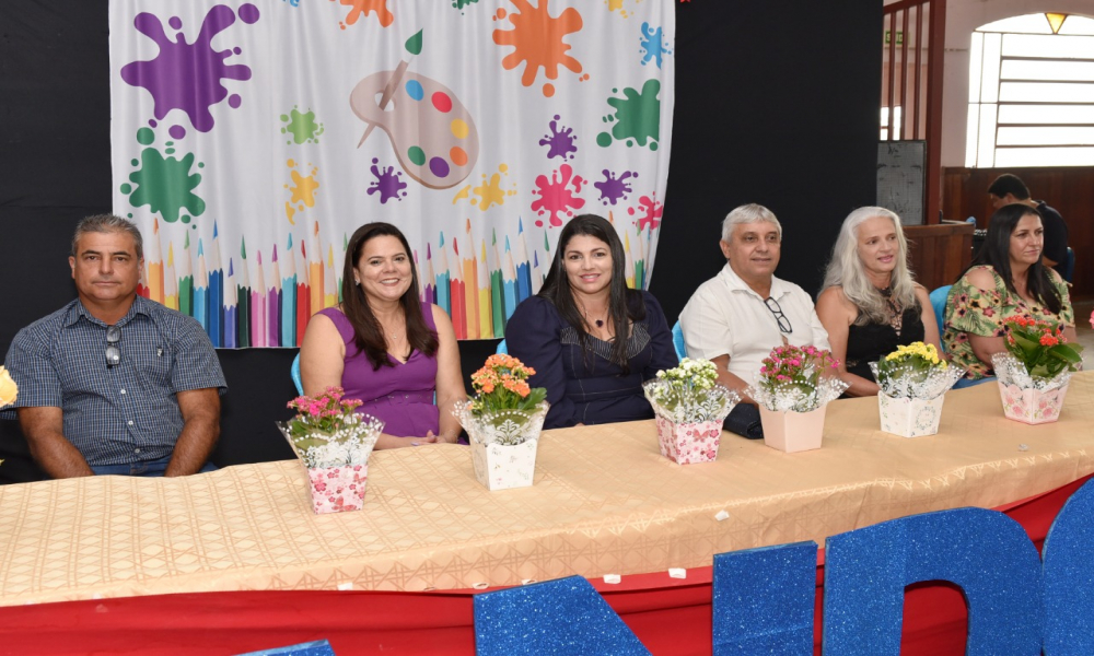 FORMATURA DOS ALUNOS DO PRÉ ESCOLAR DAS ESCOLAS MUNICIPAIS