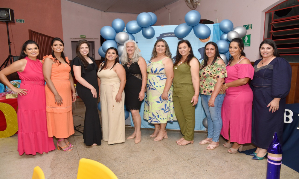 FORMATURA DOS ALUNOS DO PRÉ ESCOLAR DAS ESCOLAS MUNICIPAIS