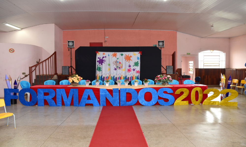 FORMATURA DOS ALUNOS DO PRÉ ESCOLAR DAS ESCOLAS MUNICIPAIS