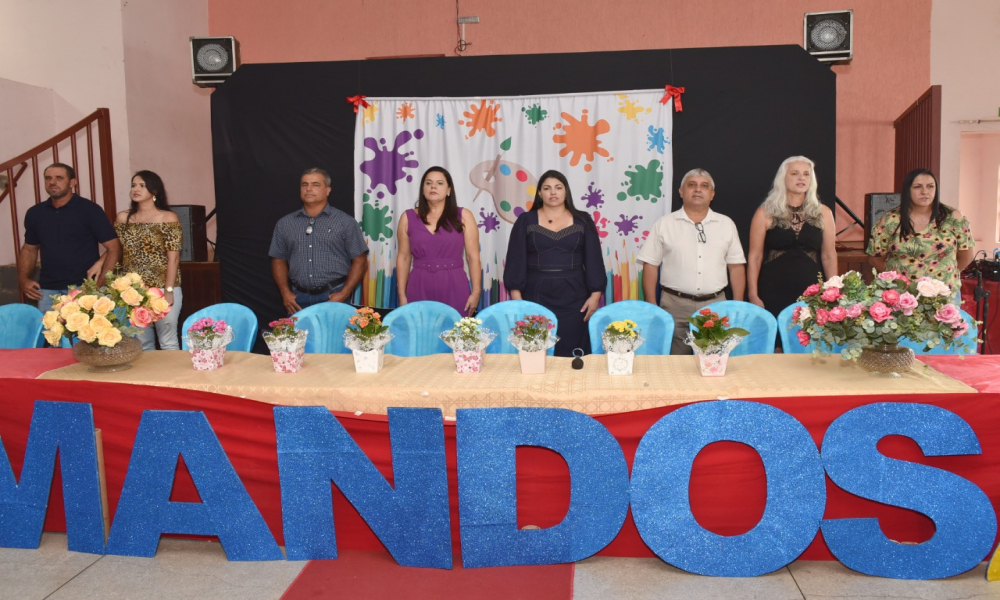 FORMATURA DOS ALUNOS DO PRÉ ESCOLAR DAS ESCOLAS MUNICIPAIS