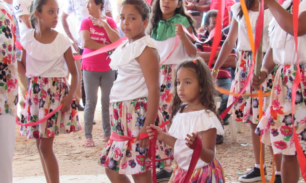 ENCONTRO FOLCLÓRICO NO BAIRRO POSSES DA SERRA