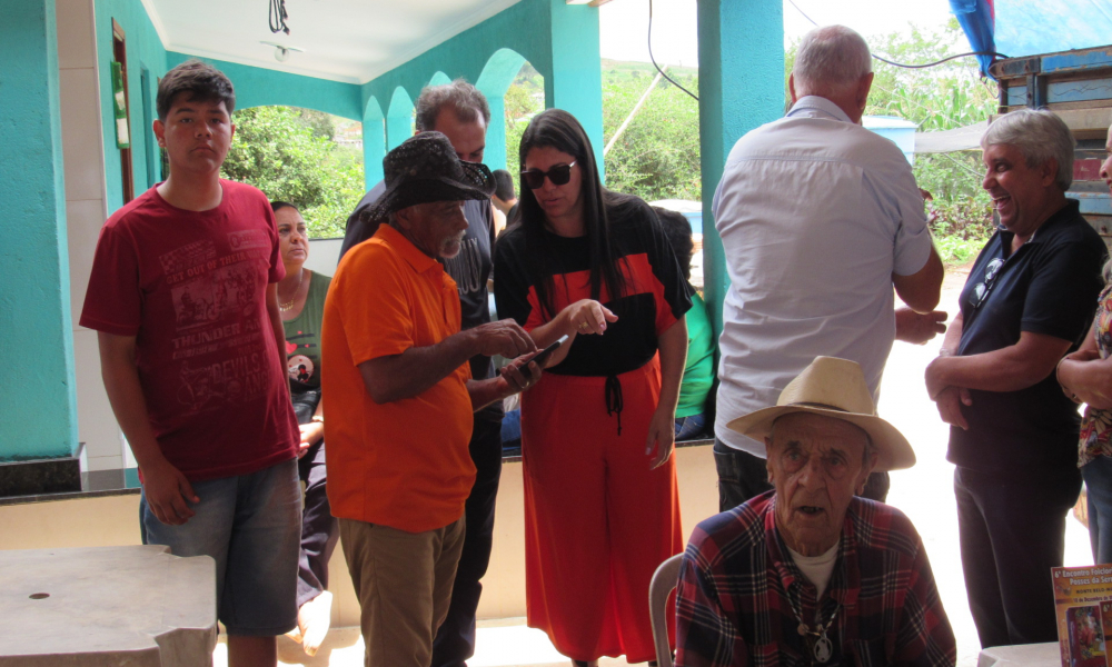 ENCONTRO FOLCLÓRICO NO BAIRRO POSSES DA SERRA