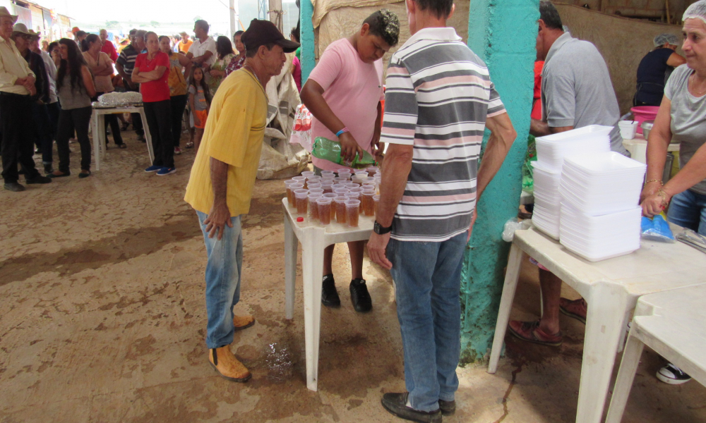 ENCONTRO FOLCLÓRICO NO BAIRRO POSSES DA SERRA