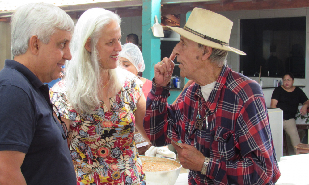 ENCONTRO FOLCLÓRICO NO BAIRRO POSSES DA SERRA