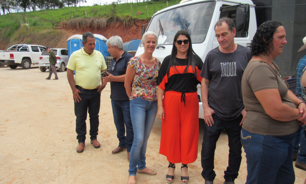 ENCONTRO FOLCLÓRICO NO BAIRRO POSSES DA SERRA