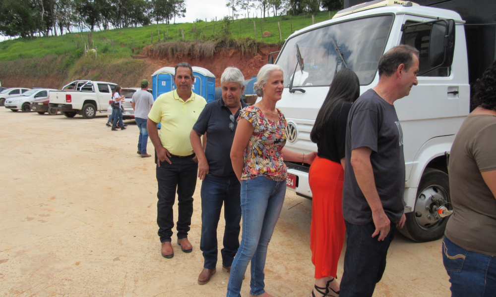 ENCONTRO FOLCLÓRICO NO BAIRRO POSSES DA SERRA