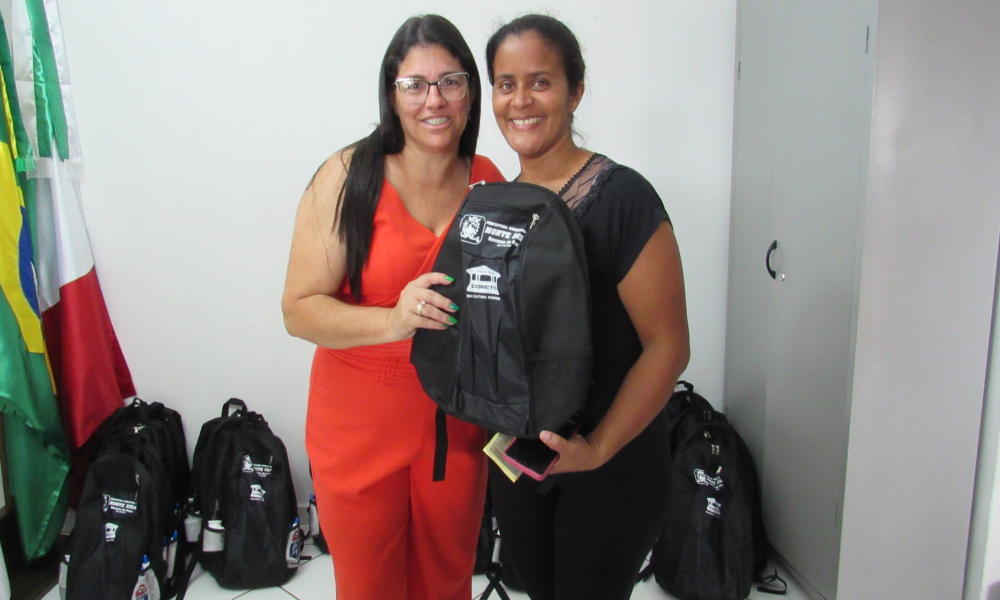 ENTREGA DO KIT ESCOLAR DAS ESCOLAS DA REDE MUNICIPAL