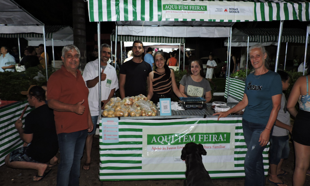 EM NOITE DE ESTREIA, FEIRA NOTURNA DE MONTE BELO FOI SUCESSO DE PÚBLICO E DE SABORES! 