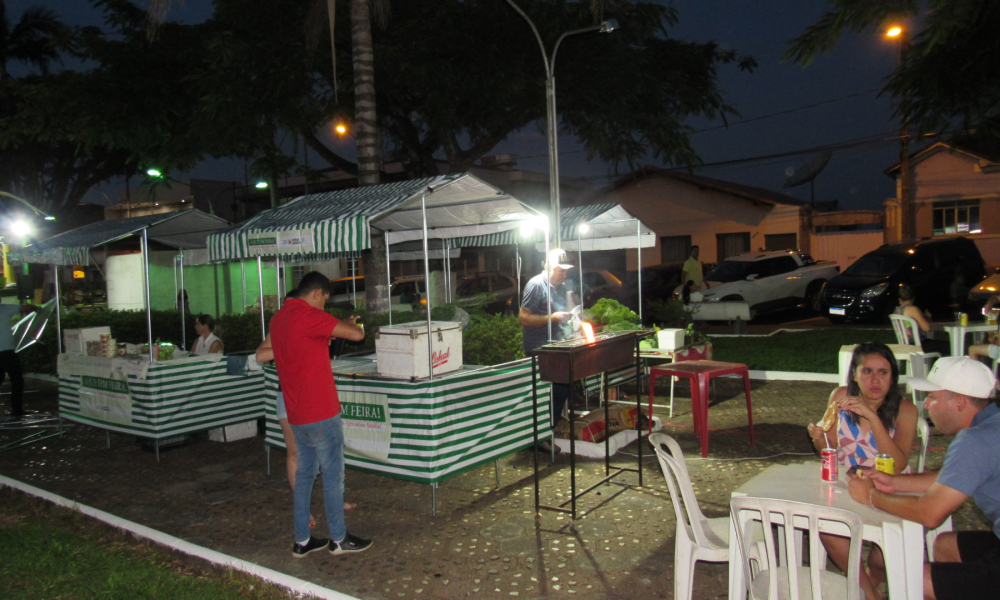 EM NOITE DE ESTREIA, FEIRA NOTURNA DE MONTE BELO FOI SUCESSO DE PÚBLICO E DE SABORES! 