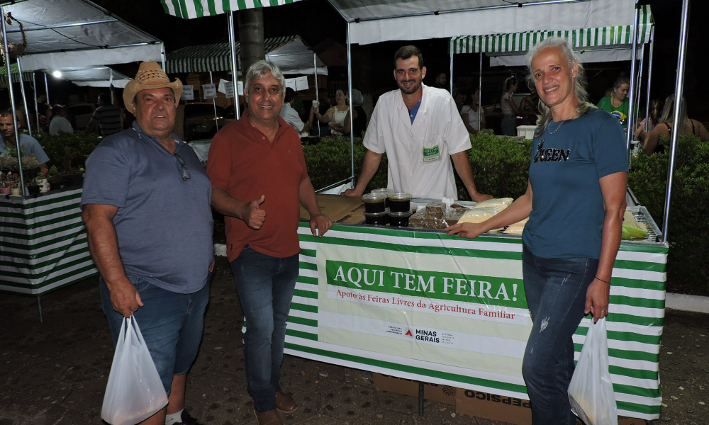 EM NOITE DE ESTREIA, FEIRA NOTURNA DE MONTE BELO FOI SUCESSO DE PÚBLICO E DE SABORES! 