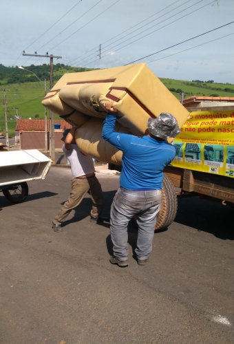 Projeto Cata Trecos no Distrito de Juréia e Bairro Santa Rita de Monte Belo 