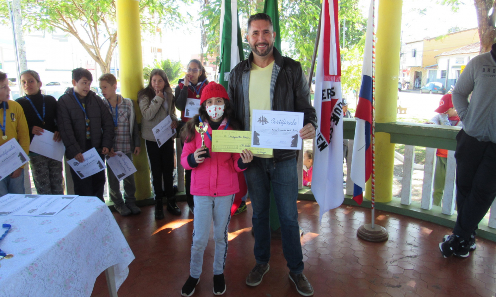 PROJETO DE XADREZ É DESENVOLVIDO EM ESCOLA MUNICIPAL DE MONTE BELO -  Prefeitura Municipal de Monte Belo - MG - Prefeitura de Monte Belo - MG