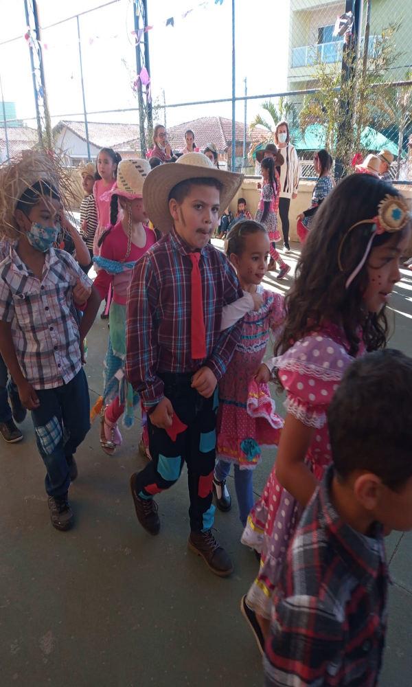 FESTA JUNINA E JULINA NAS ESCOLAS MUNICIPAIS