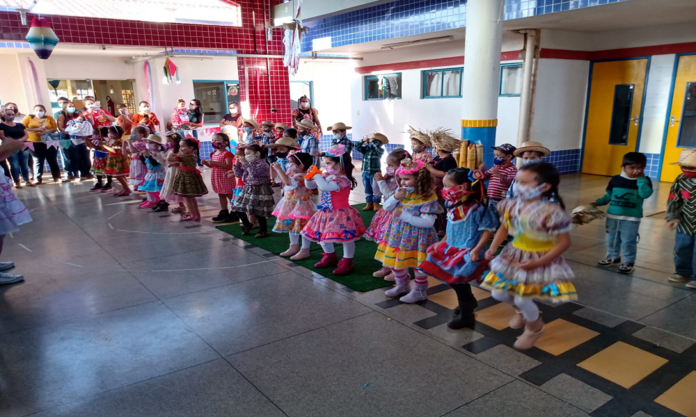 FESTA JUNINA E JULINA NAS ESCOLAS MUNICIPAIS