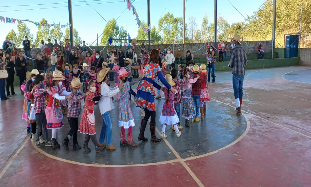 FESTA JUNINA E JULINA NAS ESCOLAS MUNICIPAIS