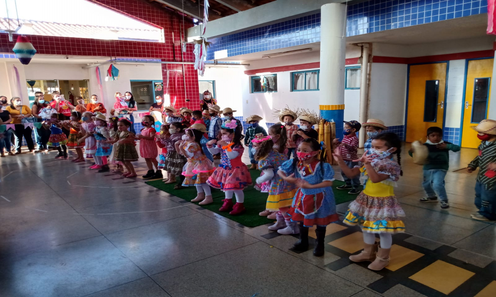 FESTA JUNINA E JULINA NAS ESCOLAS MUNICIPAIS