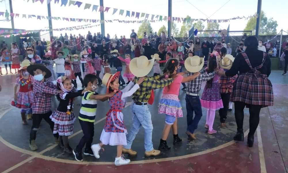 FESTA JUNINA E JULINA NAS ESCOLAS MUNICIPAIS