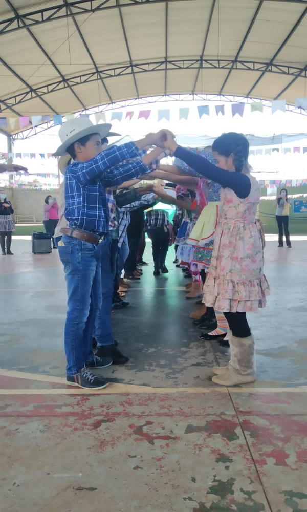 FESTA JUNINA E JULINA NAS ESCOLAS MUNICIPAIS