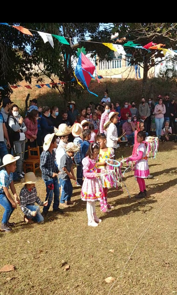 FESTA JUNINA E JULINA NAS ESCOLAS MUNICIPAIS